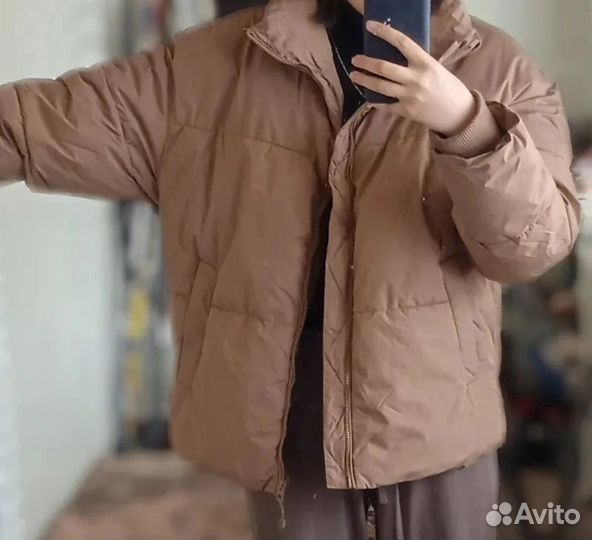 Пуховик зимний бежевый