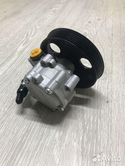 Насос гур гидроусилителя руля Renault duster