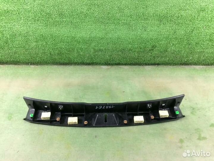 Накладка замка багажника Subaru Impreza GH3 EL15