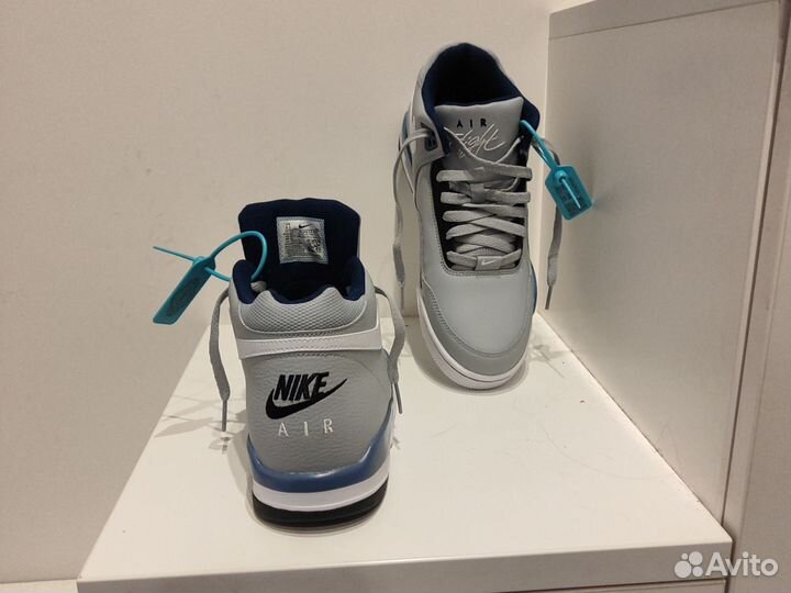 Кроссовки мужские nike 42 размер