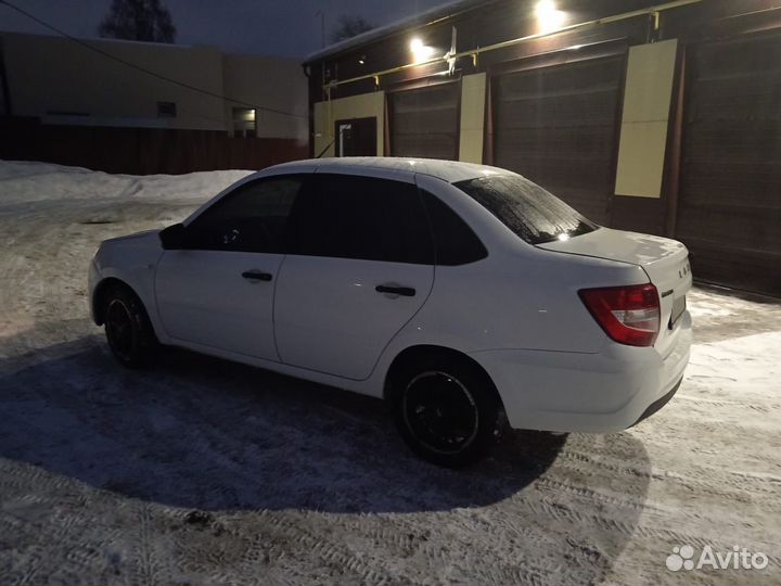 LADA Granta 1.6 МТ, 2020, 50 000 км