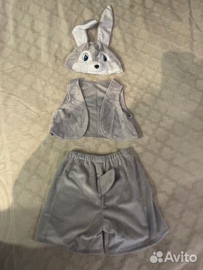 Новогодний костюм зайчика