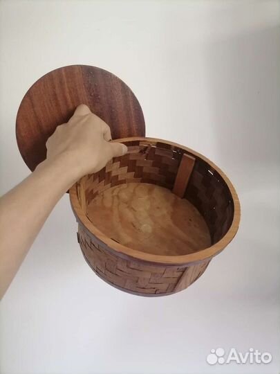 Винтажная круглая шкатулка