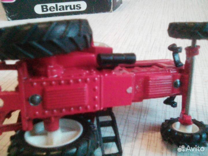 Моделька трактора Беларусь мтз- 82