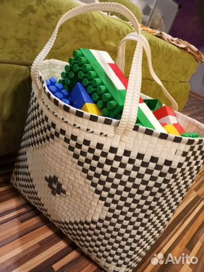 Конструктор крупный, аналог lego дупло