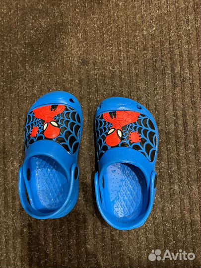 Crocs детские для мальчика 25