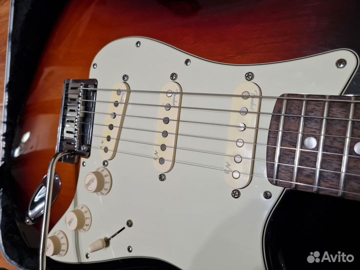 Fender USA American Deluxe Stratocaster 3TS 2011