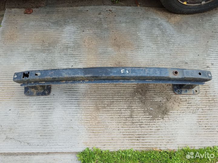 Усилитель заднего бампера Ford Focus 2