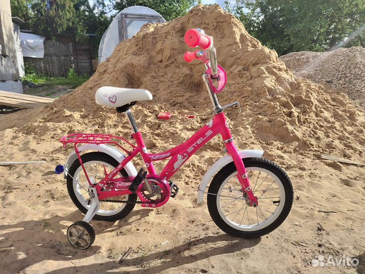 Детский велосипед четырехколесный 12