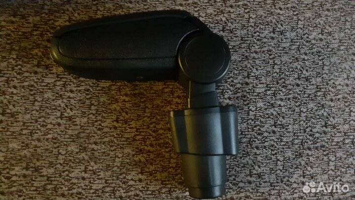 Подлокотник renault duster