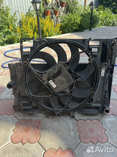 Радиатор с вентилятором на bmw