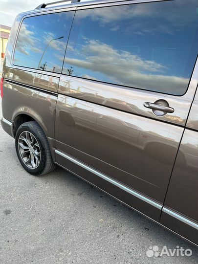 Volkswagen Multivan 2.0 AMT, 2011, 353 533 км