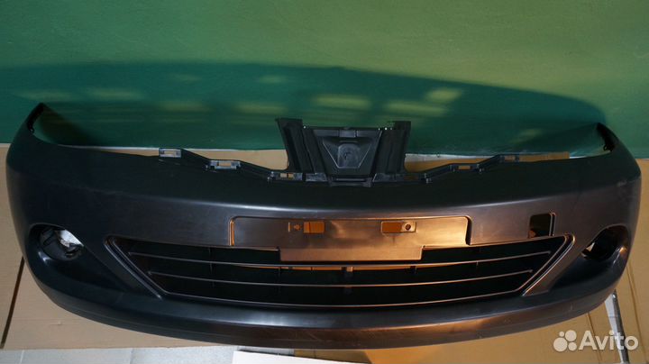 Бампер передний Nissan tiida 07-14