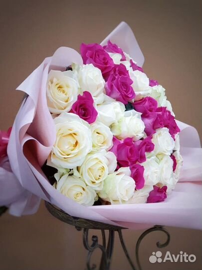 Букет из цветов роз микс доставка