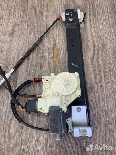 Стеклоподъемник задний правый Ford S-Max минивэн