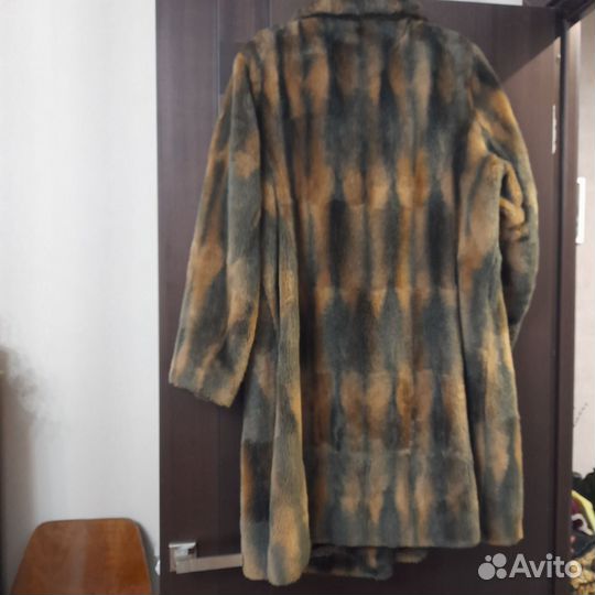 Шубка из искусственного меха