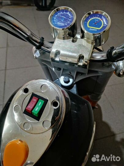 Электрический трёхколёсный мотоцикл для детей