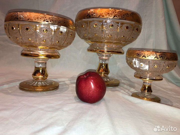 Ваза для фруктов, конфет и т.д