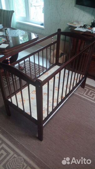 Детская кроватка