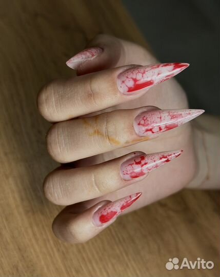 Педикюр, наращивание ногтей