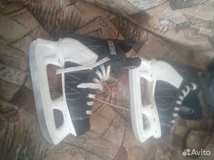 Продам коньки б/у