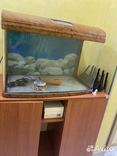 Аквариум с тумбой