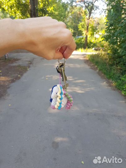 Пони в технике амигуруми, ручная работа