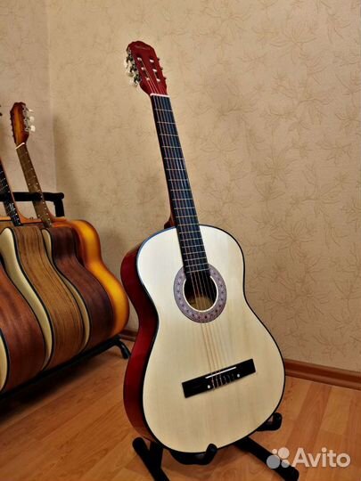 Гитара классическая новая