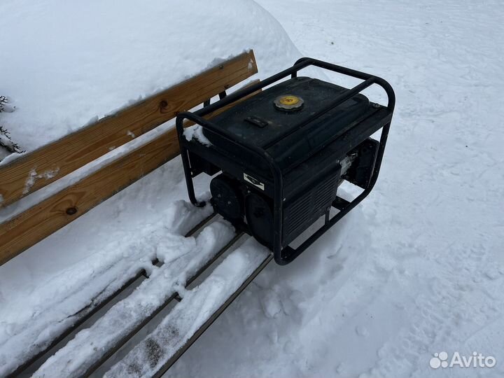 Генератор бензиновый бу 3 кв