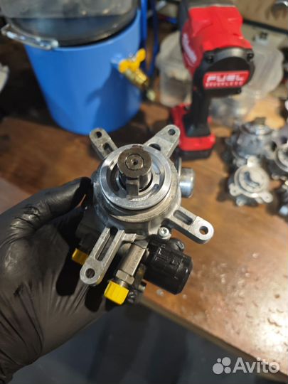 Топливный насос Тнвд porsche(№4.8 ) 107