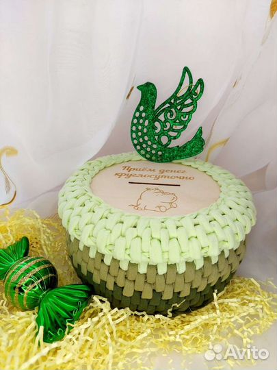 Корзинка,копилки,тапочки