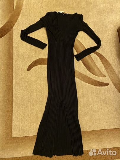 Платье Zara М черное трикотаж