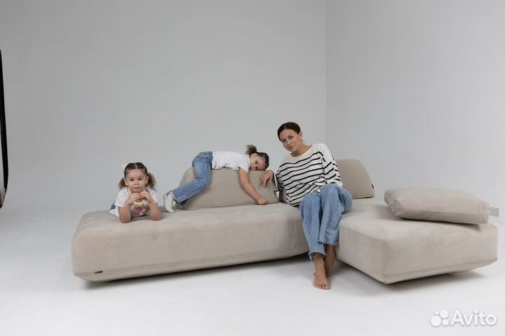 Диван прямои 4400х1700 мм