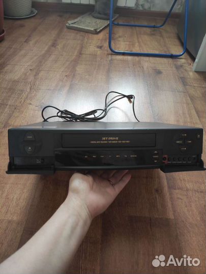 Видеомагнитофон samsung