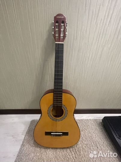 Детская гитара