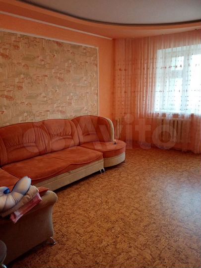 3-к. квартира, 83 м², 2/5 эт.