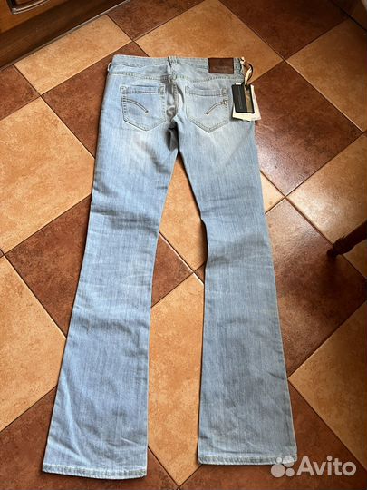 Джинсы