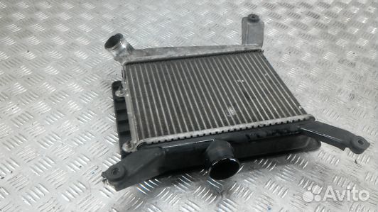 Радиатор интеркуллера toyota RAV 4 ZCA2 (93O31YE01