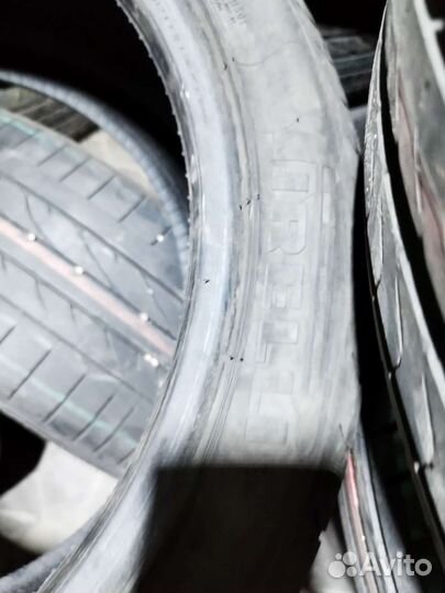 Pirelli P Zero 255/40 R19