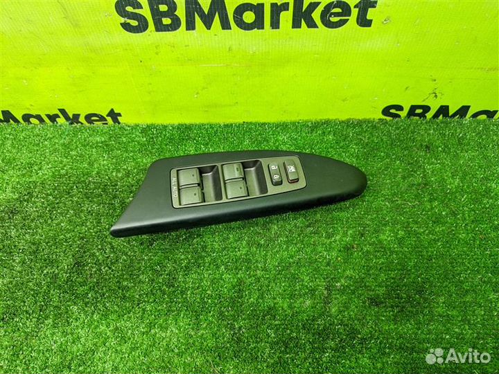 Блок управления стеклоподъемниками передний левый