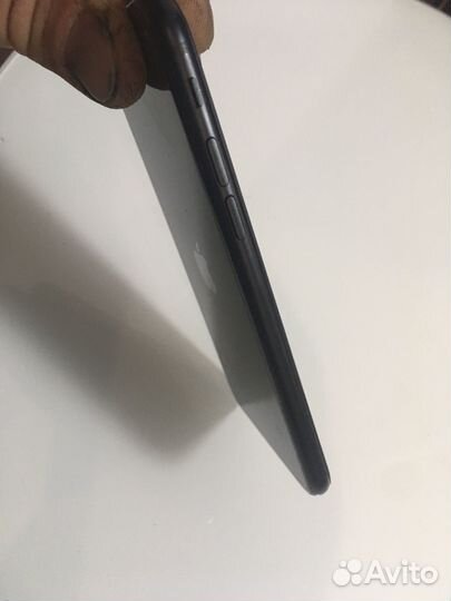 iPhone SE (2020), 64 ГБ