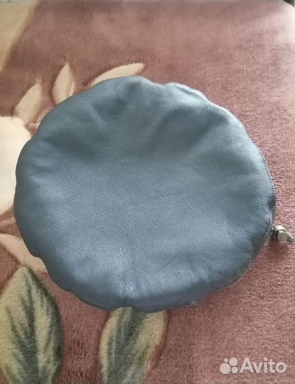 Берет женский кожаный