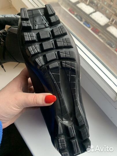 Лыжные ботинки