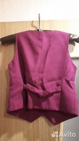 Жилетка школьная бордовая