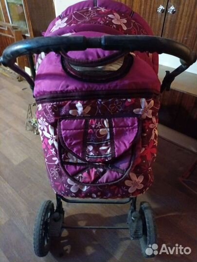 Прогулочная коляска