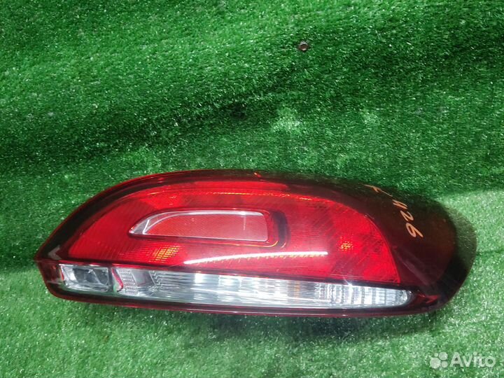 Фонарь правый VW Scirocco 08-14