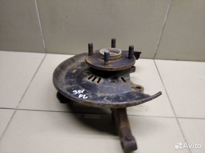 Кулак поворотный передний левый V5 2013