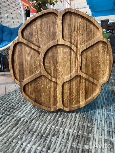 Сервисный поднос из дуба