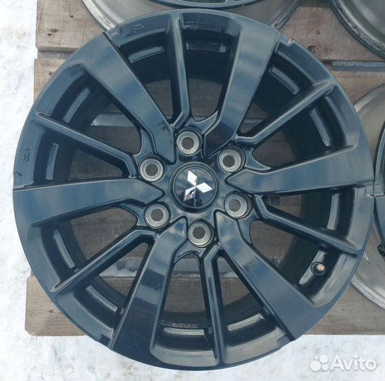 Mitsubishi Pajero Sport 2019 Датчики R18 6x139.7