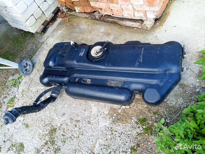 6950493 Mercedes Sprinter топливный бак с насосом